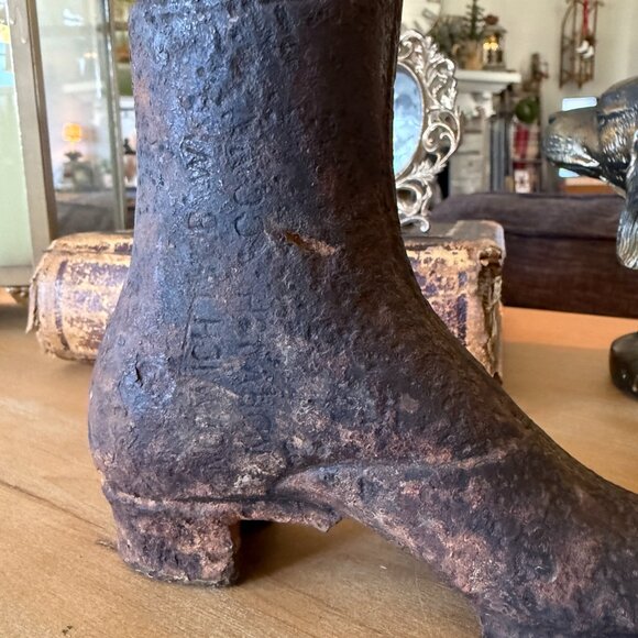 Victorian Cast Iron Boot Mold from Norwich Connecticut - Picture 7 of 16